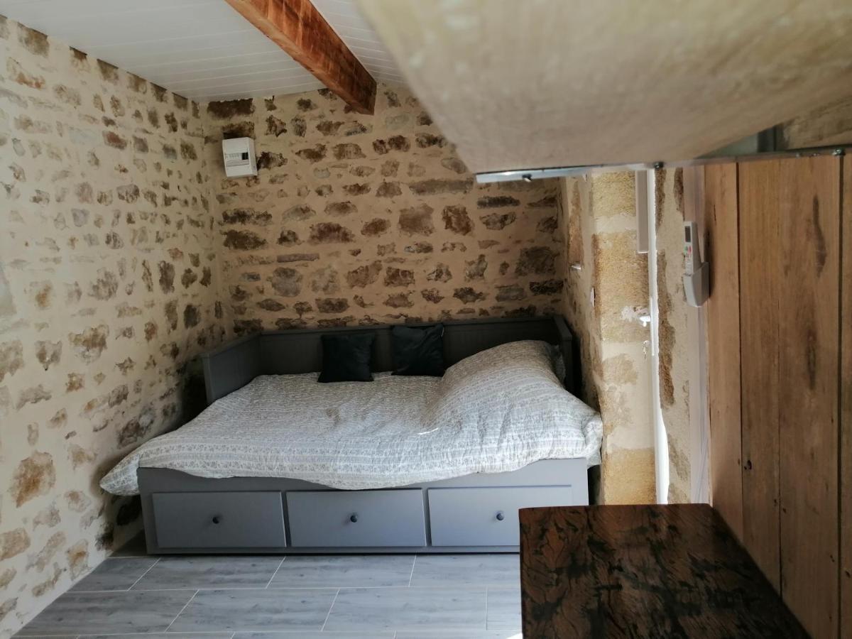 La salamandre Apartment Vic-le-Comte Luaran gambar